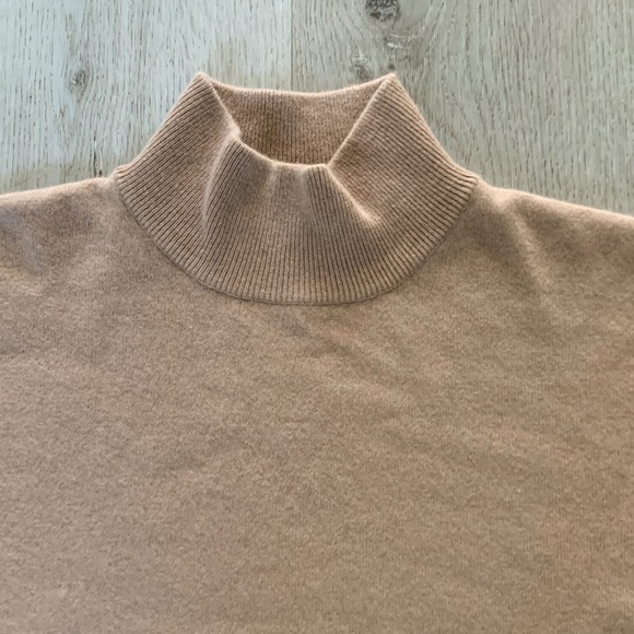 Pure collection cashmere size 8/10 luxury Cozy Tan Turtleneck Sweater High-Low‎ - Picture 2 of 9